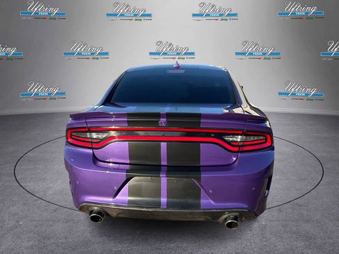 Used 2018 Dodge Charger SRT image 4