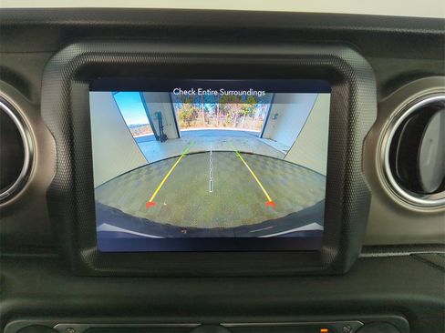 Used 2022 Jeep Wrangler Unlimited Rubicon 4xe image 26