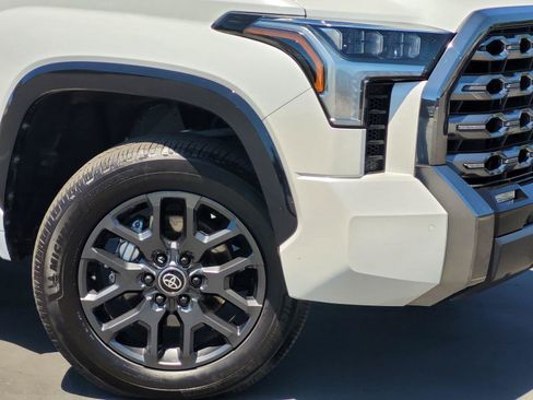 Used 2025 Toyota Tundra Platinum AWD/4WD image 5