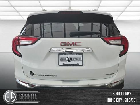 Used 2022 GMC Terrain SLT AWD/4WD image 5
