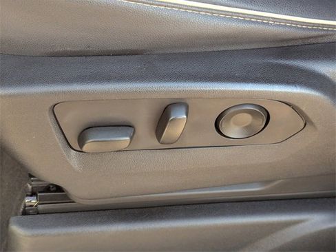 Used 2023 Chevrolet Tahoe Premier image 23