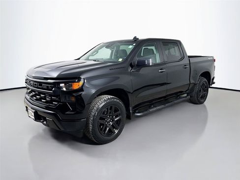 Used 2023 Chevrolet Silverado 1500 Custom w/ Rally Edition AWD/4WD image 5