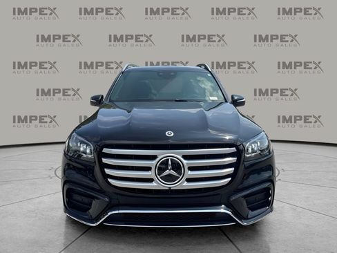 Used 2024 Mercedes-Benz GLS 450 4MATIC image 8