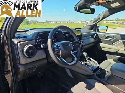 Used 2024 Chevrolet Colorado ZR2 AWD/4WD image 10