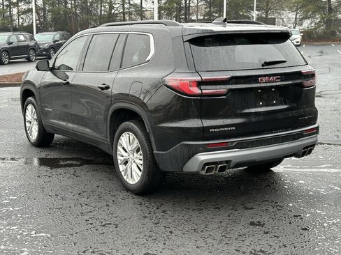 Used 2024 GMC Acadia Elevation image 12