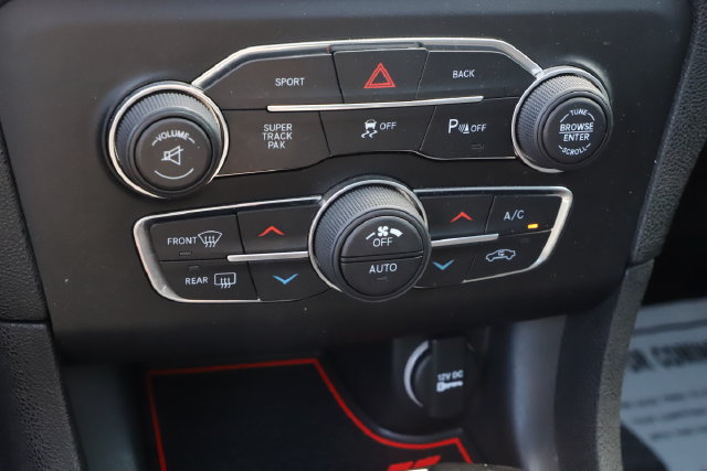 Used 2016 Dodge Charger R/T Scat Pack w/ Beats Audio Group RWD image 32