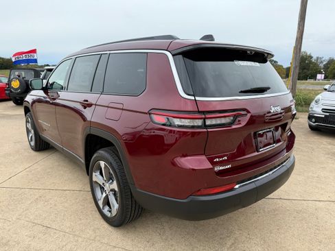 New 2025 Jeep Grand Cherokee L Limited w/ Luxury Tech Group II AWD/4WD image 5