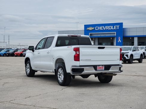 Used 2025 Chevrolet Silverado 1500 LT w/ Safety Package AWD/4WD image 5