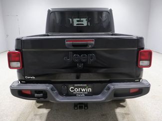 Used 2023 Jeep Gladiator Sport AWD/4WD video 3