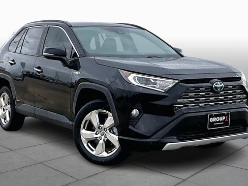 Used 2021 Toyota RAV4 Limited image 3