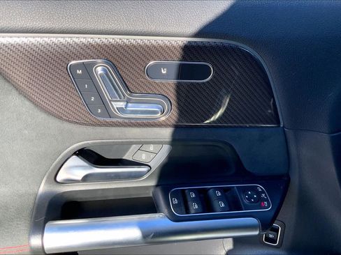 Used 2024 Mercedes-Benz GLA 250 GLA 250 image 36