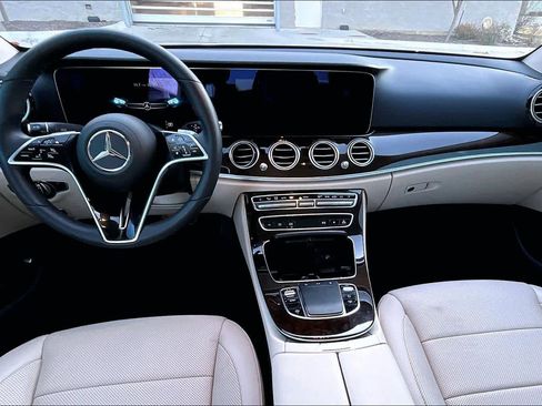Used 2023 Mercedes-Benz E 450 4MATIC Sedan image 16