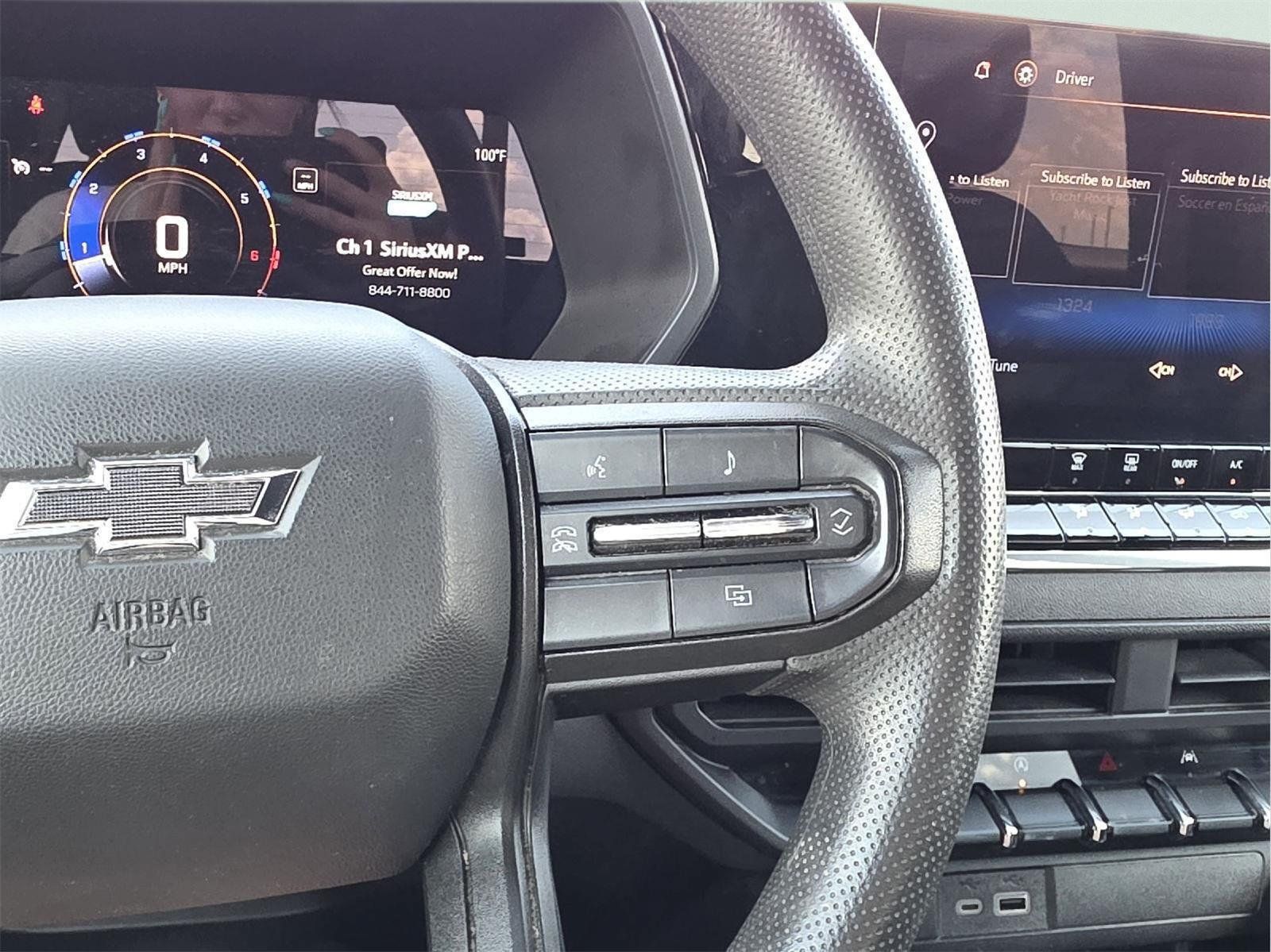Used 2026 Chevrolet Colorado Trail Boss AWD/4WD image 12