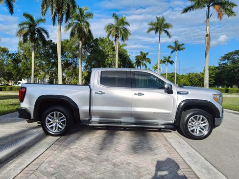 Used 2019 GMC Sierra 1500 SLT RWD image 21