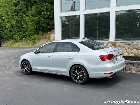 Used 2013 Volkswagen Jetta GLI Autobahn FWD image 3