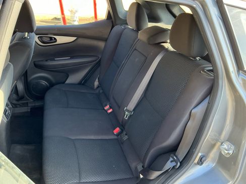 Used 2018 Nissan Rogue Sport S w/ S Appearance Package image 18