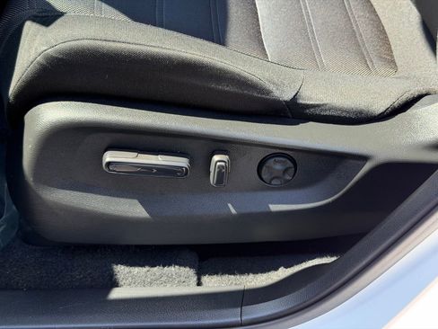 Used 2022 Honda CR-V EX image 13
