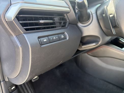 Used 2023 Nissan Altima 2.5 SR image 14