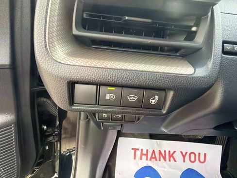 Used 2024 Toyota Prius Limited image 28