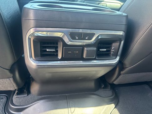 Used 2021 GMC Sierra 1500 AT4 w/ AT4 Premium Package AWD/4WD image 11