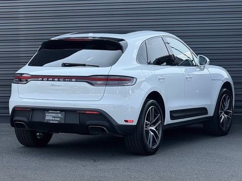 Certified 2026 Porsche Macan AWD/4WD image 7