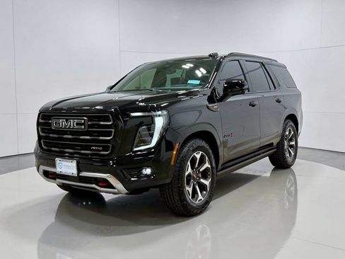 Used 2025 GMC Yukon AT4 Ultimate AWD/4WD image 4