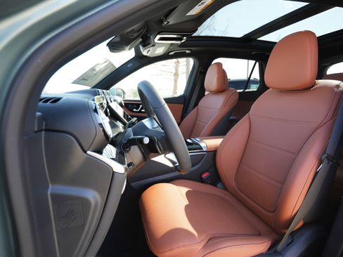 New 2026 Mercedes-Benz GLC 300 4MATIC image 33