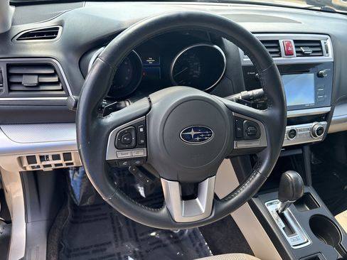 Used 2015 Subaru Outback 2.5i Premium AWD/4WD image 12