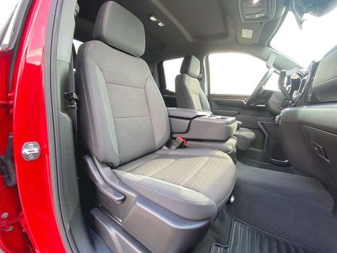 Used 2025 Chevrolet Silverado 1500 LT AWD/4WD image 26