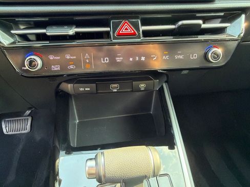 Certified 2023 Kia Niro LX FWD image 21