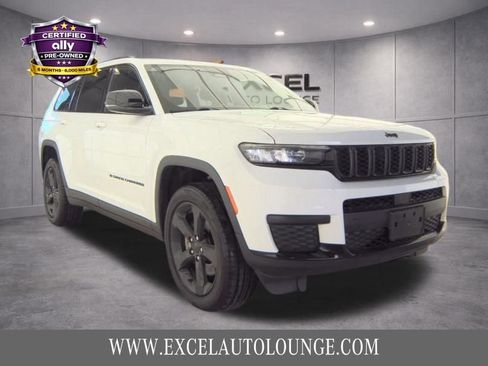 Used 2023 Jeep Grand Cherokee L Laredo image 9