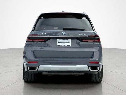 Used 2024 BMW X7 xDrive40i w/ Premium Package AWD/4WD image 4
