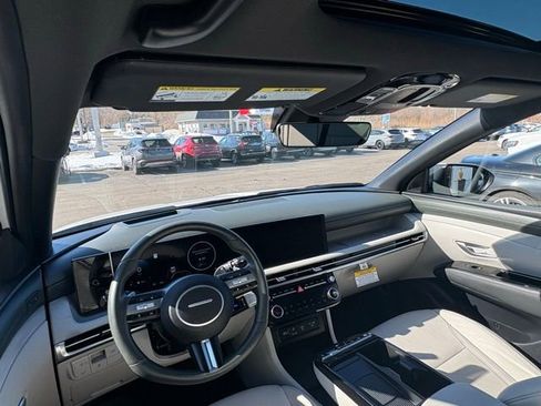 Used 2025 Hyundai Tucson Limited image 22