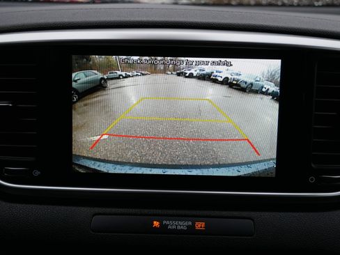 Certified 2020 Kia Sportage LX image 27