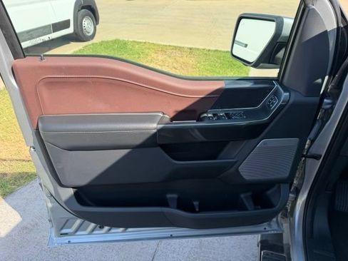 Used 2023 Ford F150 Lariat AWD/4WD image 9