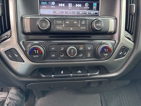 Used 2018 Chevrolet Silverado 1500 LT w/ All Star Edition image 17