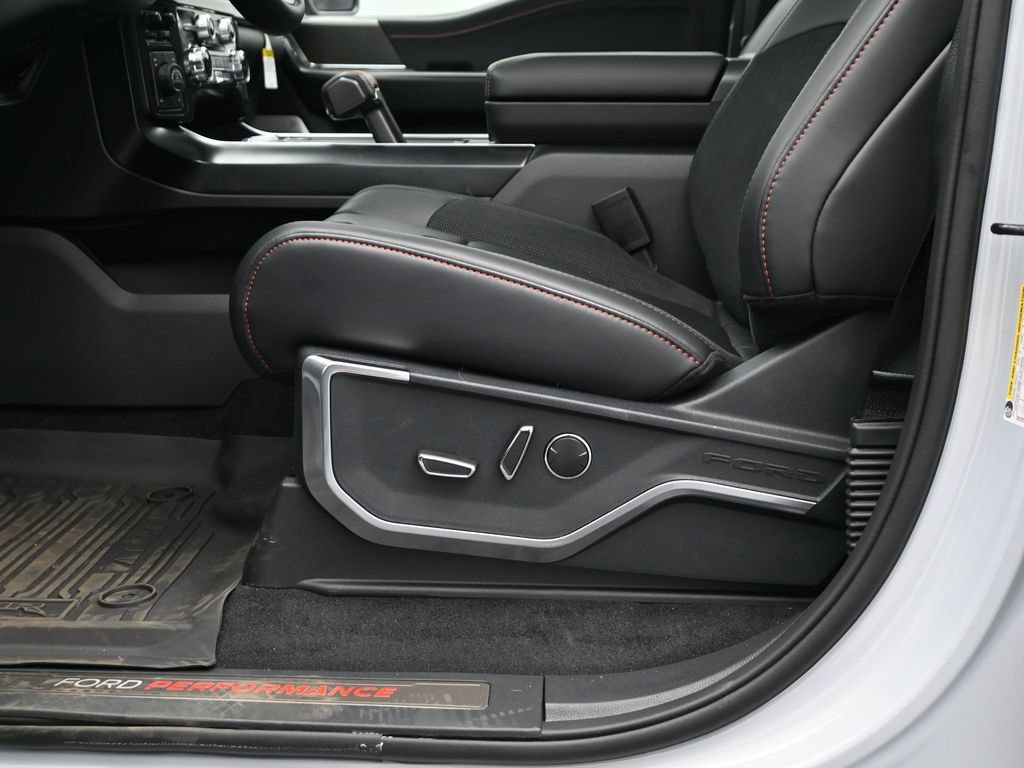 Used 2025 Ford F150 Raptor AWD/4WD image 10