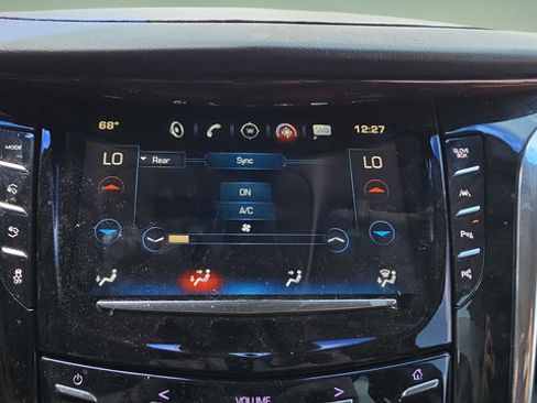 Used 2017 Cadillac Escalade Premium Luxury AWD/4WD image 41