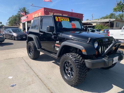 Used 2007 Jeep Wrangler X AWD/4WD image 2