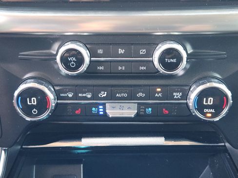 Used 2021 Ford F150 Lariat AWD/4WD image 19