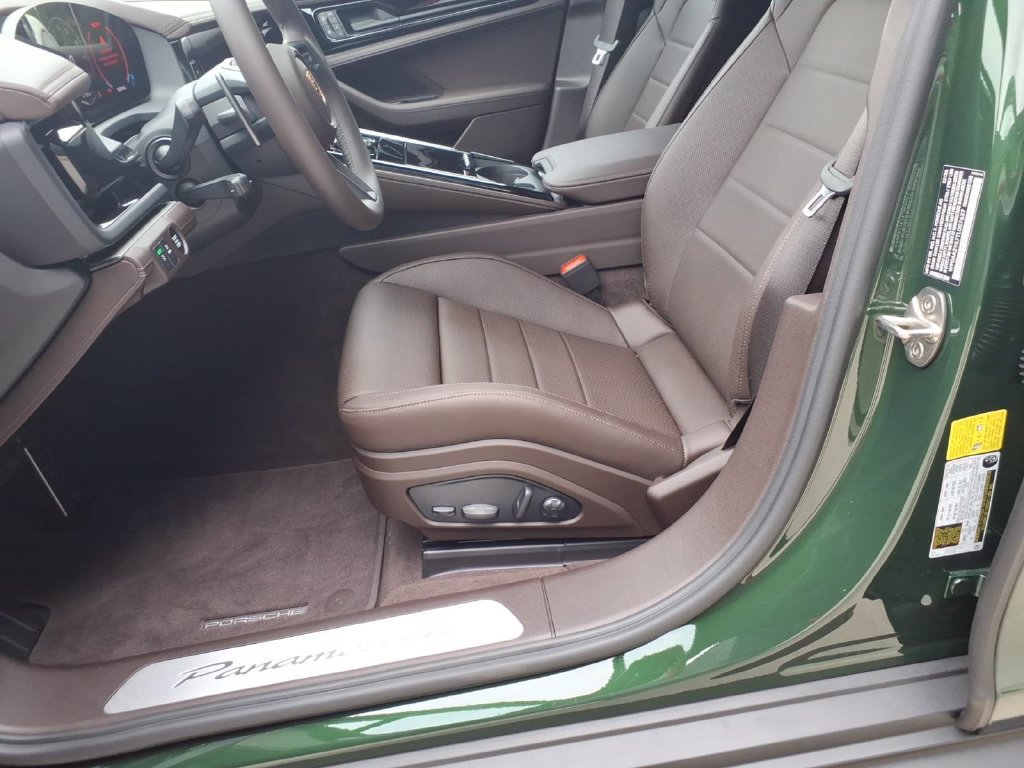 New 2026 Porsche Panamera 4 AWD/4WD image 17