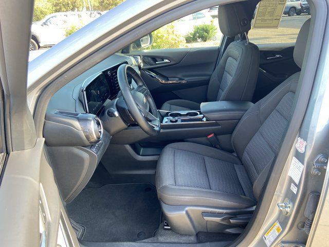 Used 2026 Chevrolet Equinox LT AWD/4WD image 43