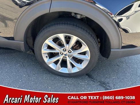 Used 2022 Ford Explorer Platinum w/ Equipment Group 601A image 14