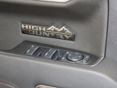 Used 2024 Chevrolet Silverado 1500 High Country w/ High Country Premium Package image 42