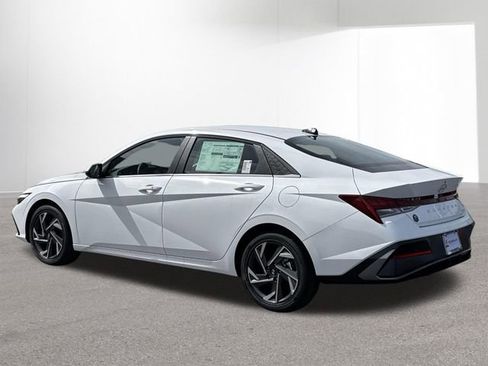 New 2026 Hyundai Elantra SE w/ Cargo Package FWD image 23