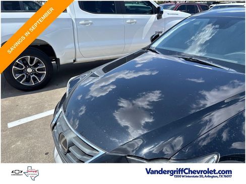 Used 2017 Lexus IS 200t w/ Premium Package RWD image 2