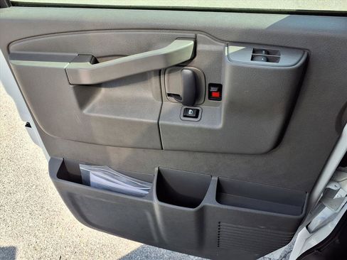 New 2026 GMC Savana 4500 w/ Driver Convenience Package image 15