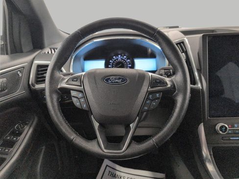 Used 2021 Ford Edge Titanium w/ Equipment Group 301A AWD/4WD image 5