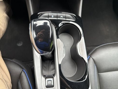 Certified 2025 Buick Envista Sport Touring image 14