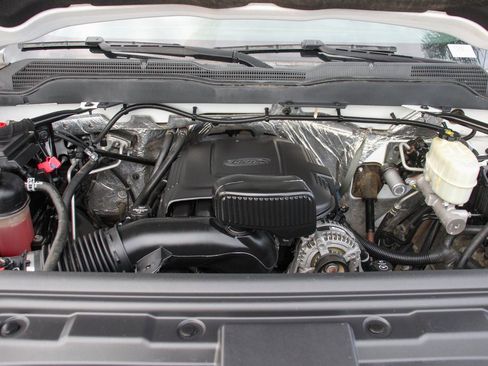 Used 2017 Chevrolet Silverado 2500 W/T image 13